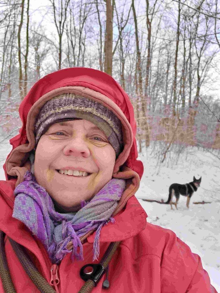 Annette und Mia beim Schneespaziergang, Autorin Annette Möhle